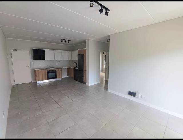 2 BEDROOM APARTMENT FOR SALE IN WATERFALL